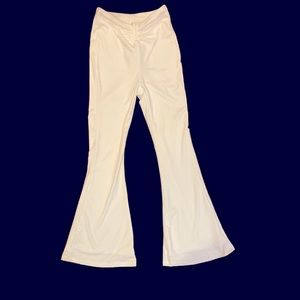 White preppy goth active v leggings short